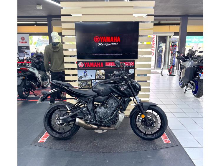 YAMAHA MT07 A2 1ERE MAIN 2022 GARANTIE