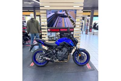 YAMAHA MT-07