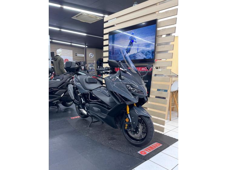 YAMAHA TMAX 560 TECHMAX 1ERE MAIN GARANTIE 12MOIS