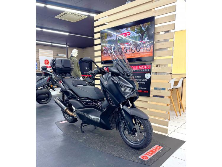 YAMAHA XMAX 300 TECHMAX AKRAPOVIC GARANTIE 12MOIS