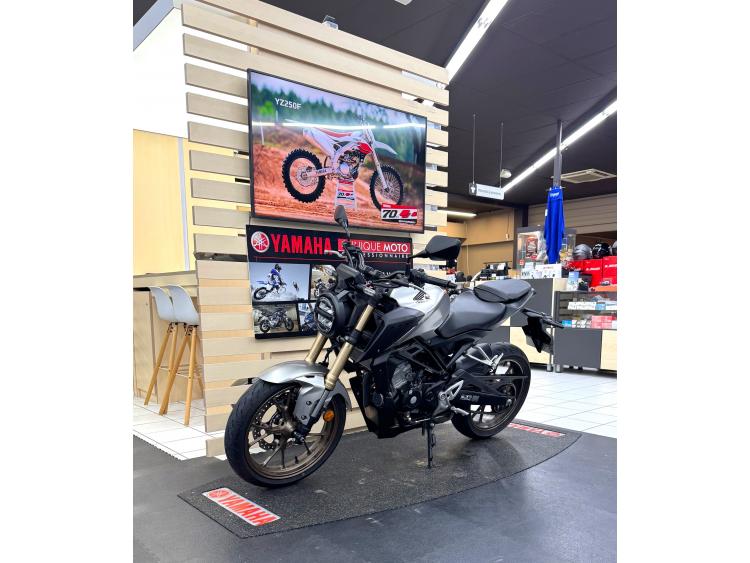 HONDA CB125R GARANTIE 02/2029