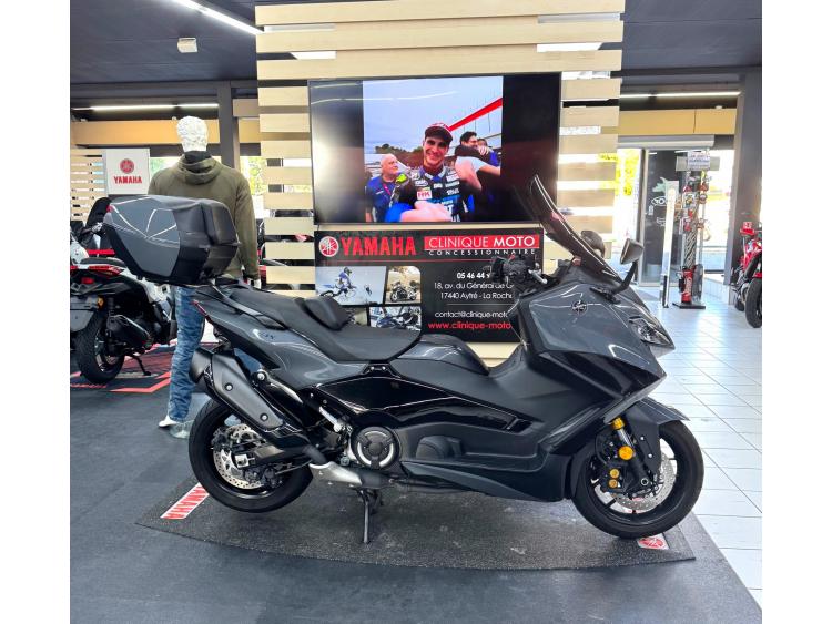 YAMAHA TMAX 560 TECH MAX 1ERE MAIN GARANTIE