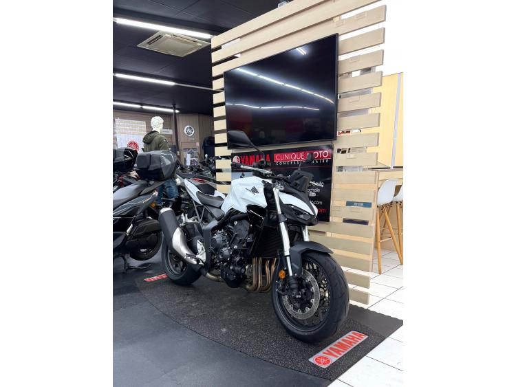 HONDA 1000 HORNET 2025 GARANTIE 2031