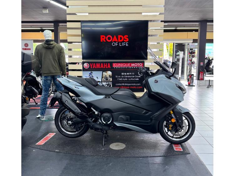 YAMAHA TMAX 560 TECH MAX 2025 GARANTIE CONSTRUCTEUR 2030